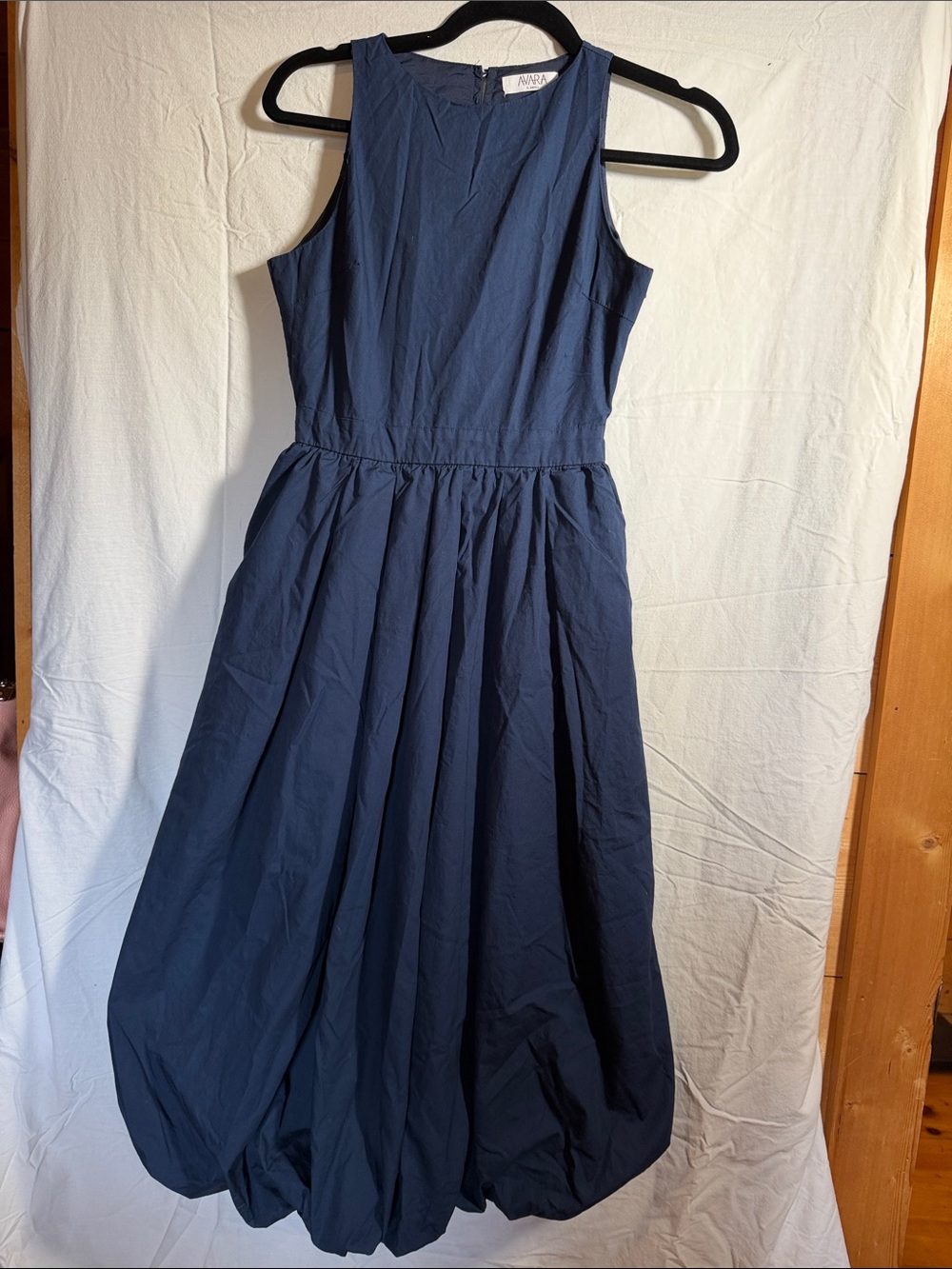Avara Navy Sleeveless Midi Dress new without tags
